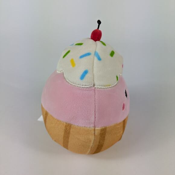 Squishmallow Clara Cupcake Sm 5" Birthday GIft Present Collector Pink Sprinkle - Picture 4 of 11